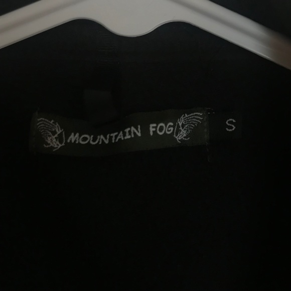 Size small black jacket - Picture 3 of 4